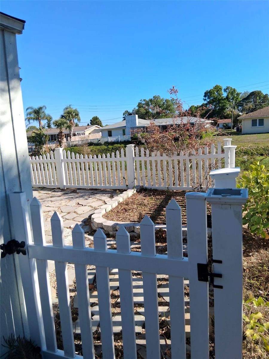 SHADOW LAKES - Residential