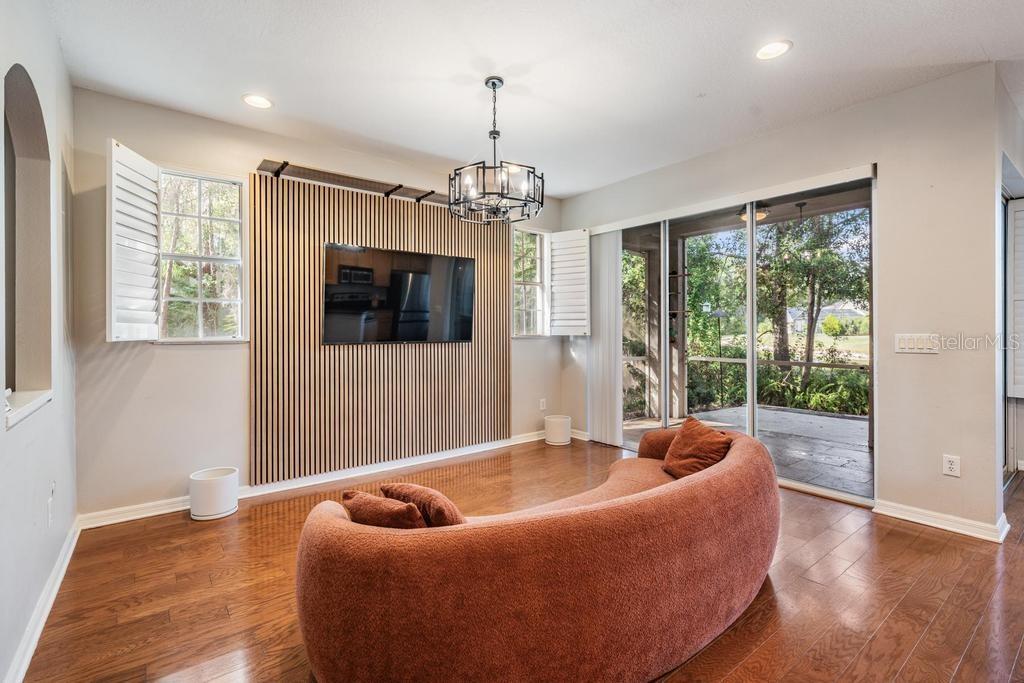 HAMPTON CHASE TWNHMS - Residential