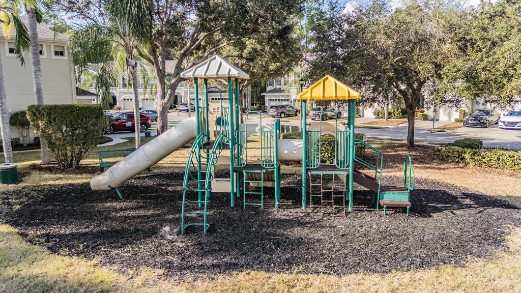 HAMPTON CHASE TWNHMS - Residential