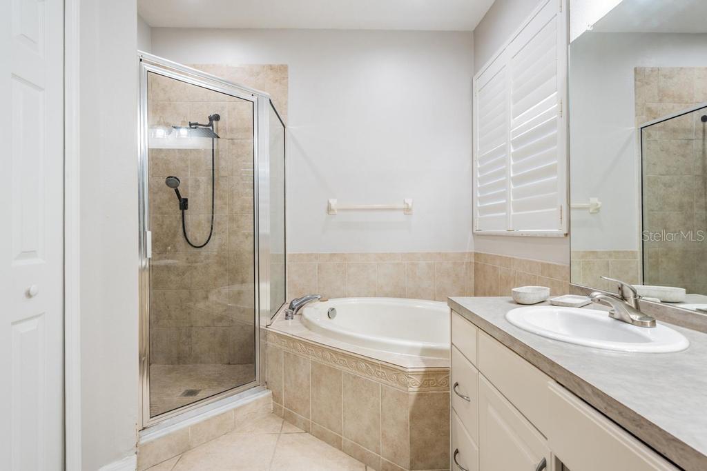 HAMPTON CHASE TWNHMS - Residential