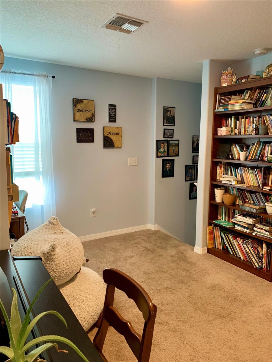 SUNSHINE VILLAGE PH 1A-1/1 - Residential