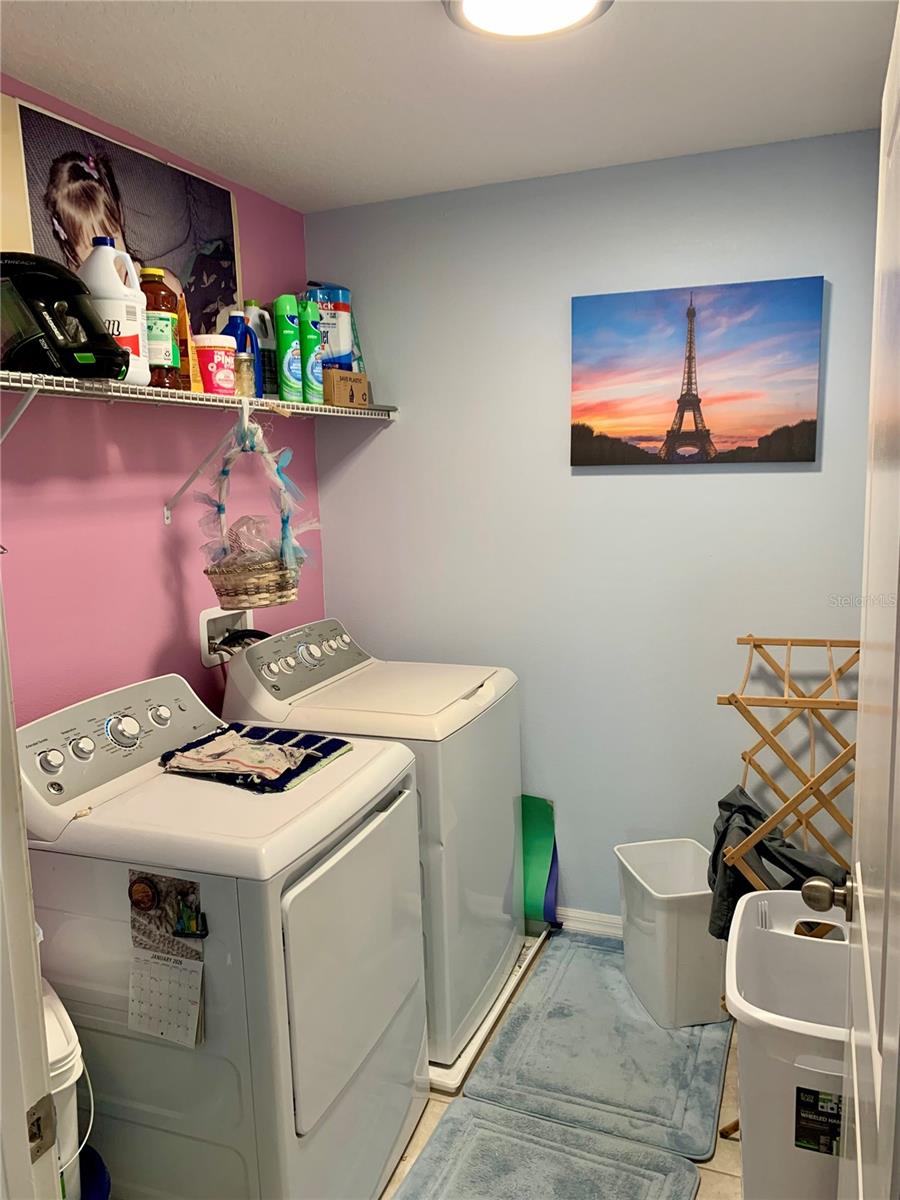 SUNSHINE VILLAGE PH 1A-1/1 - Residential