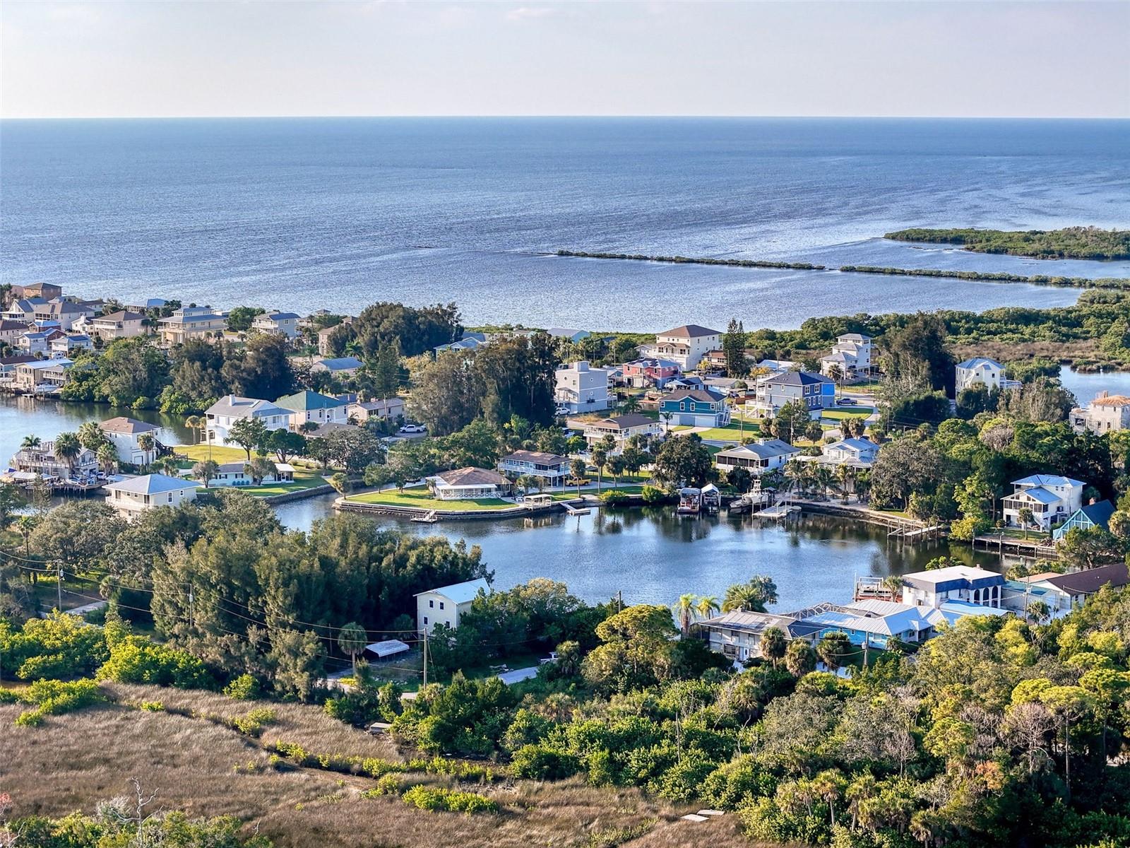 DRIFTWOOD ISLES - Land