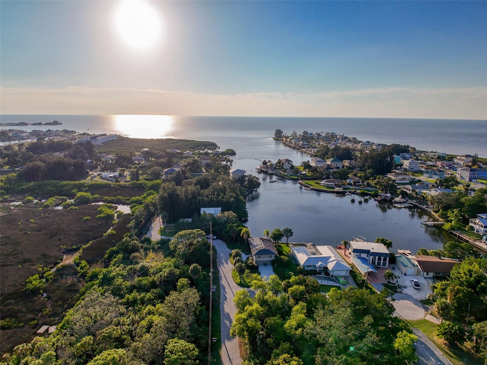 DRIFTWOOD ISLES - Land