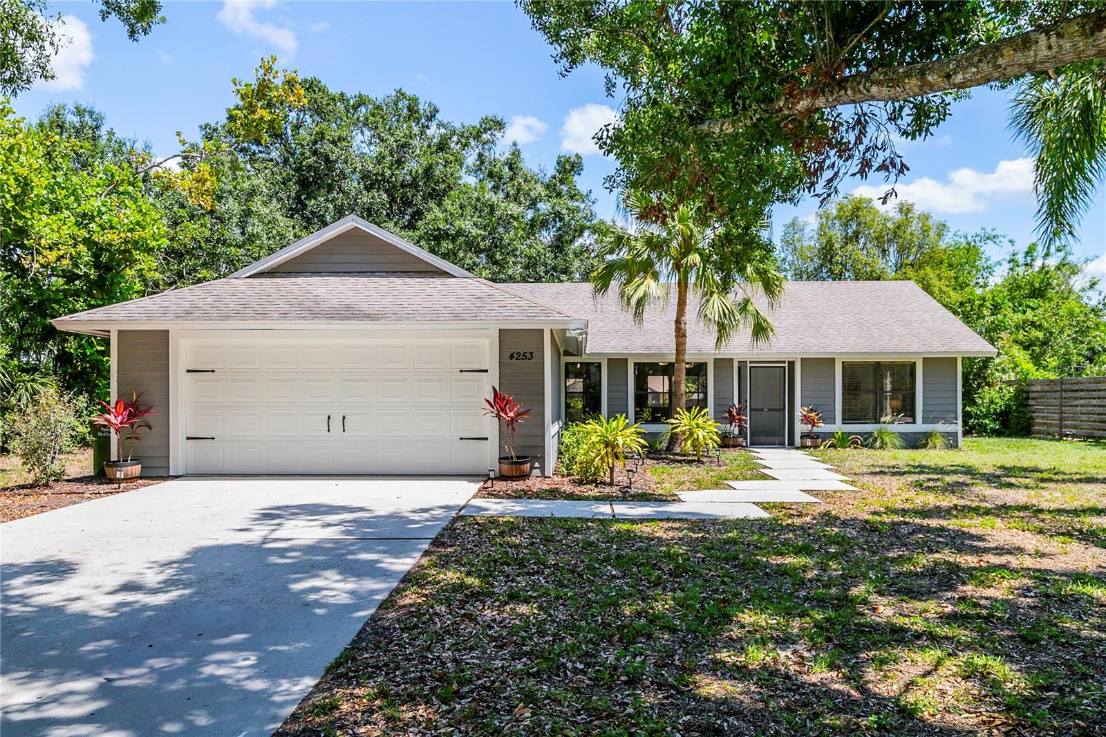 4253 PRAIRIE VIEW DRIVE