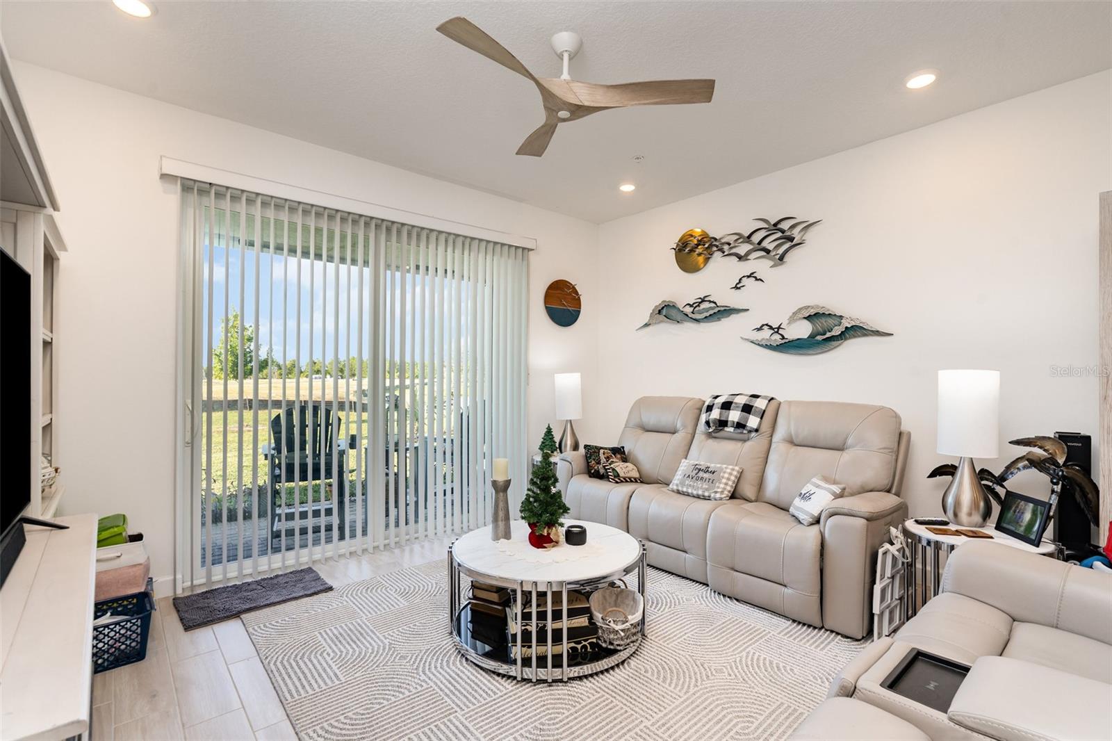 2047 CERULEAN DRIVE NW