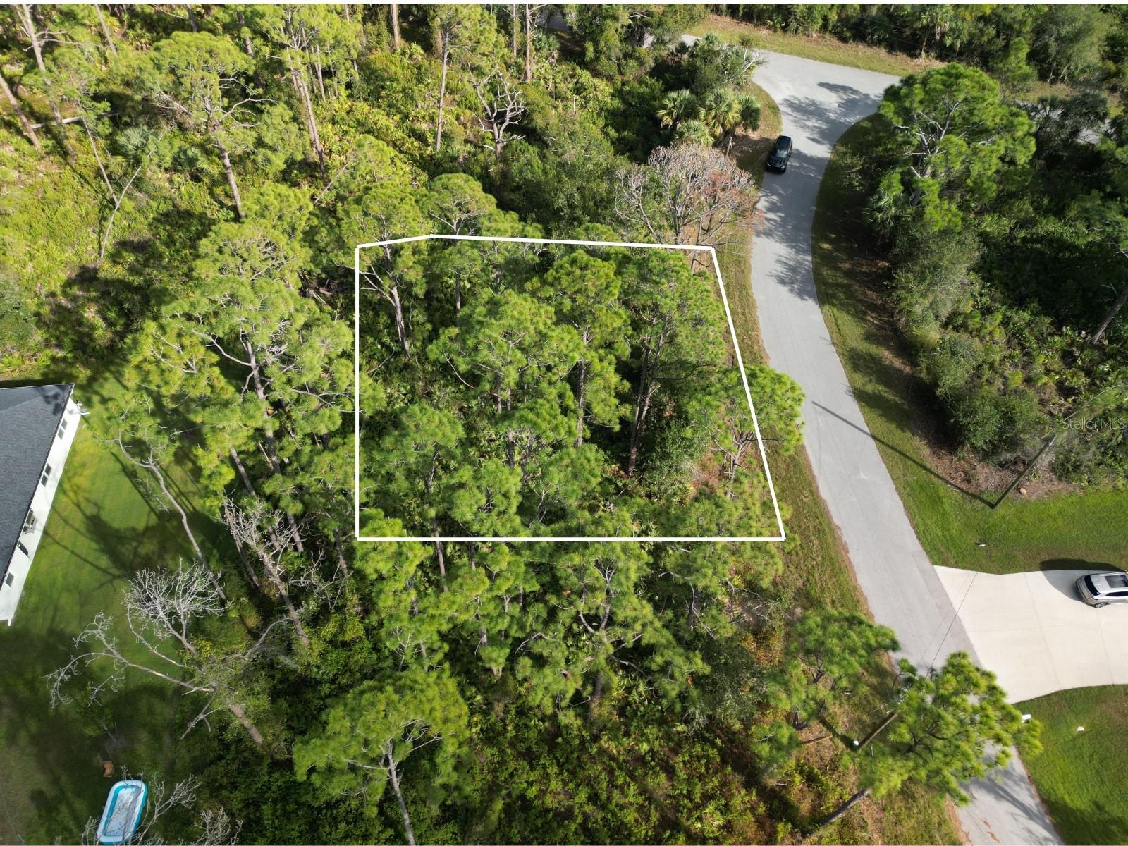 PRICED TO SELL! Don’t miss this exceptional opportunity to own a ¼-ACRE RESIDENTIAL LOT on Ploves Rd in North Port, Florida — the perfect canvas for your next new construction project or a smart value-add investment for nearby property owners.
Located in a quiet, fast-growing neighborhood surrounded by new homes, this lot offers no HOA or deed restrictions and convenient access to power, shopping, dining, schools, golf, and I-75. It’s an ideal setting for a custom build, rental investment, or future resale.
This property is one of several lots currently available as part of a larger portfolio in North Port and Port Charlotte, providing an excellent opportunity for builders and investors seeking to acquire multiple parcels in high-demand areas of Southwest Florida.