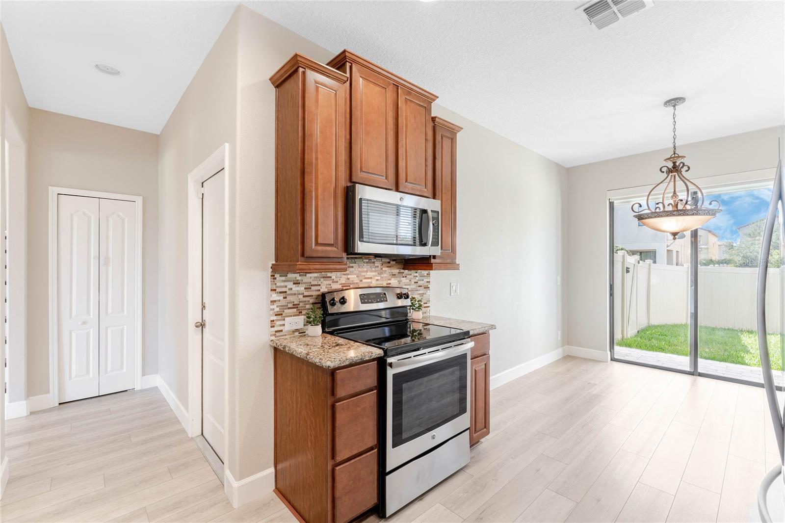 VILLAGES/WESMERE PH 3 - Residential Lease