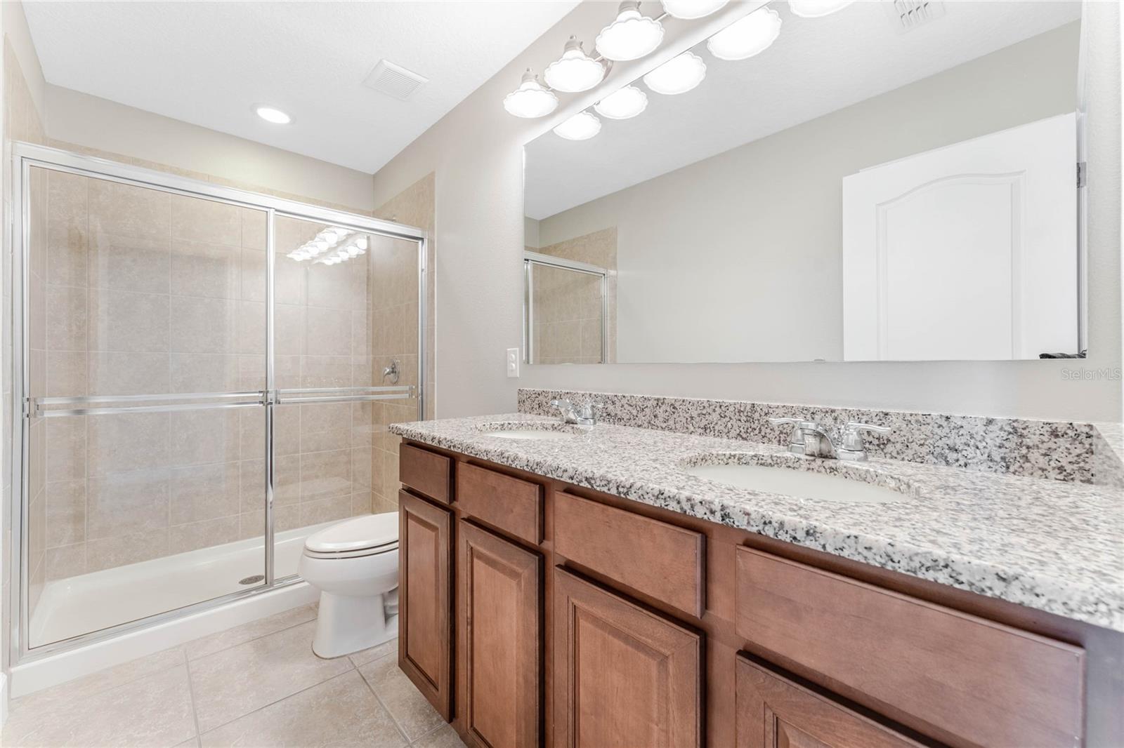 VILLAGES/WESMERE PH 3 - Residential Lease