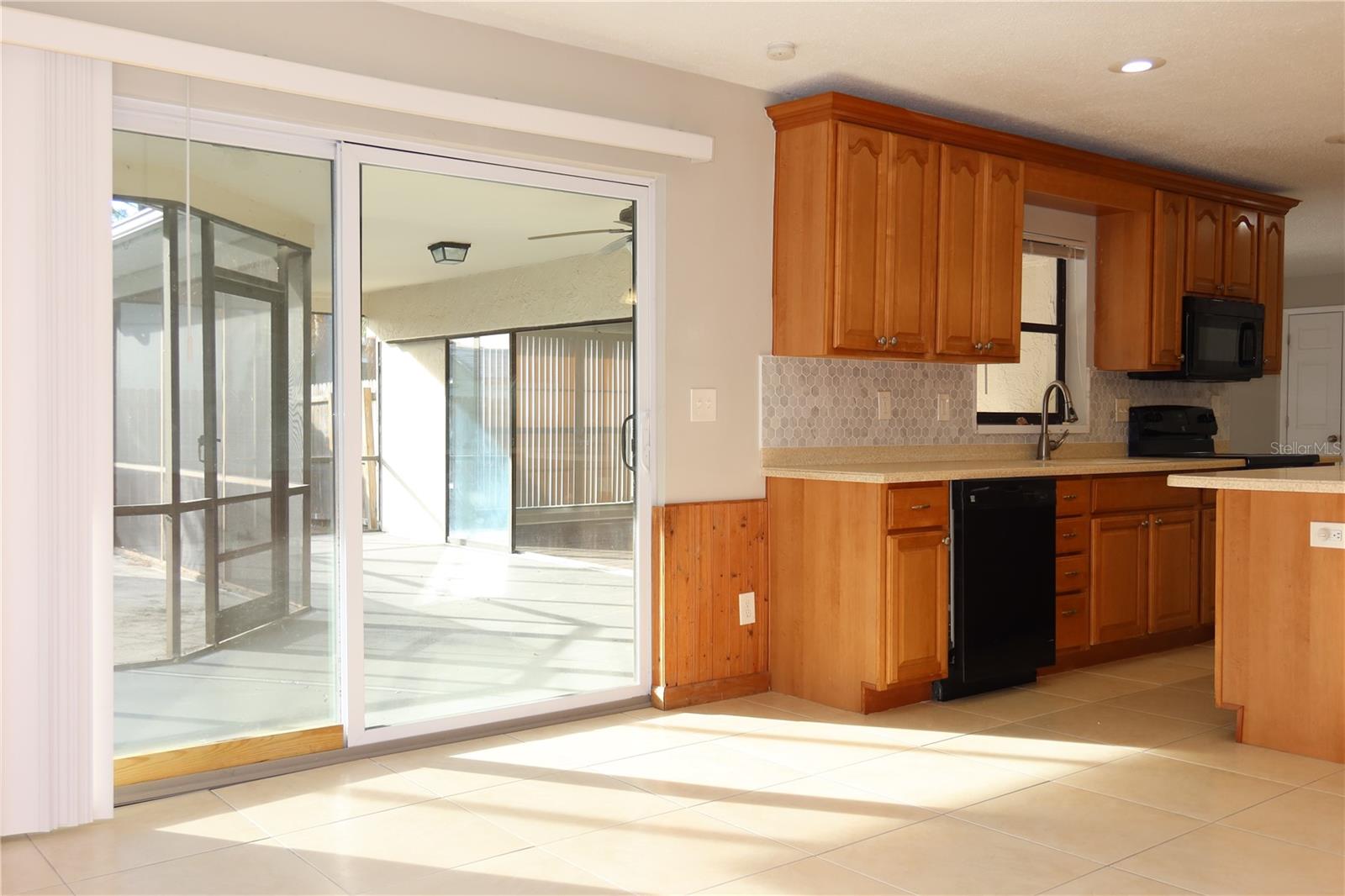 ALOHA GARDENS - Residential