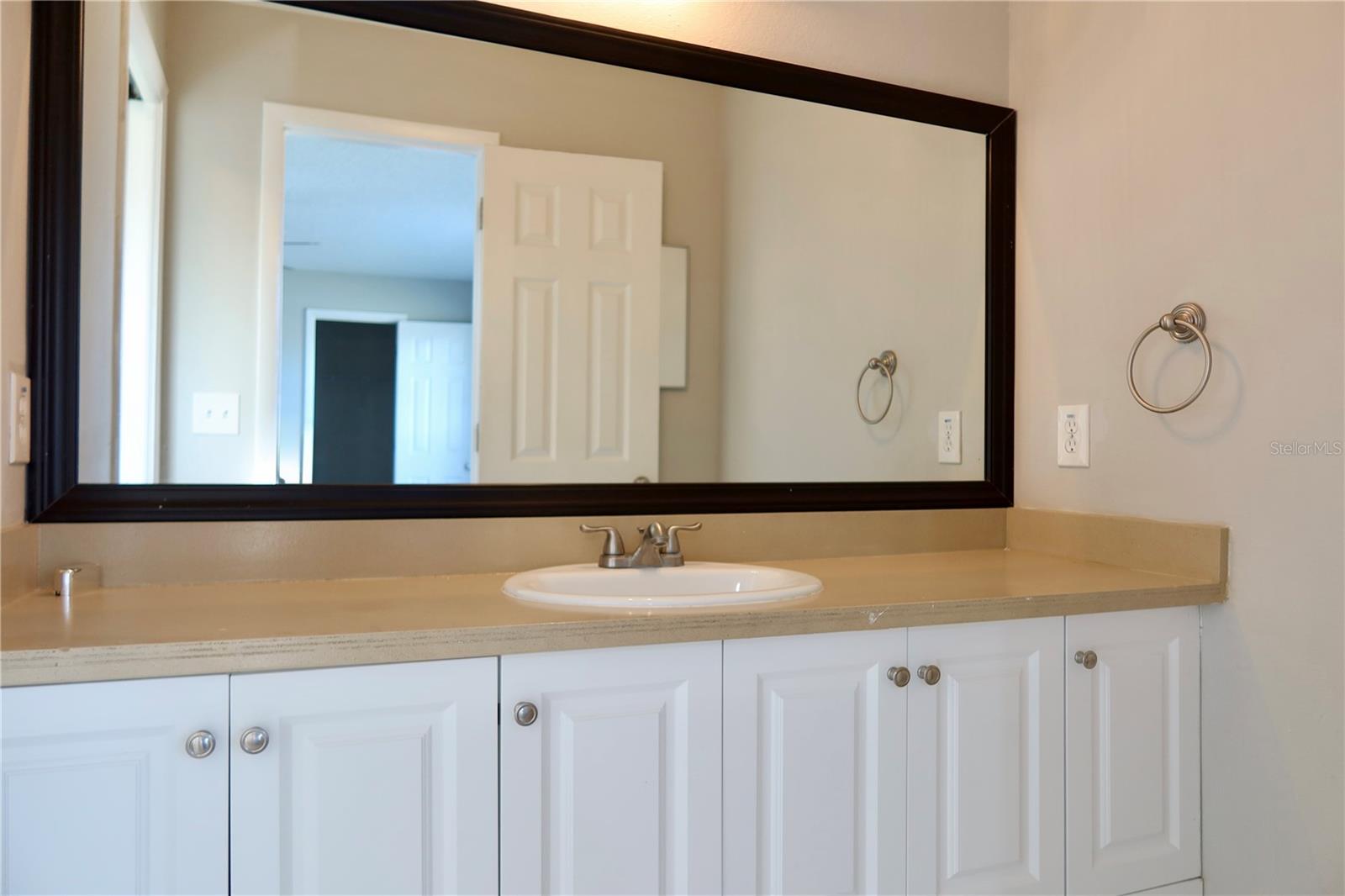 ALOHA GARDENS - Residential