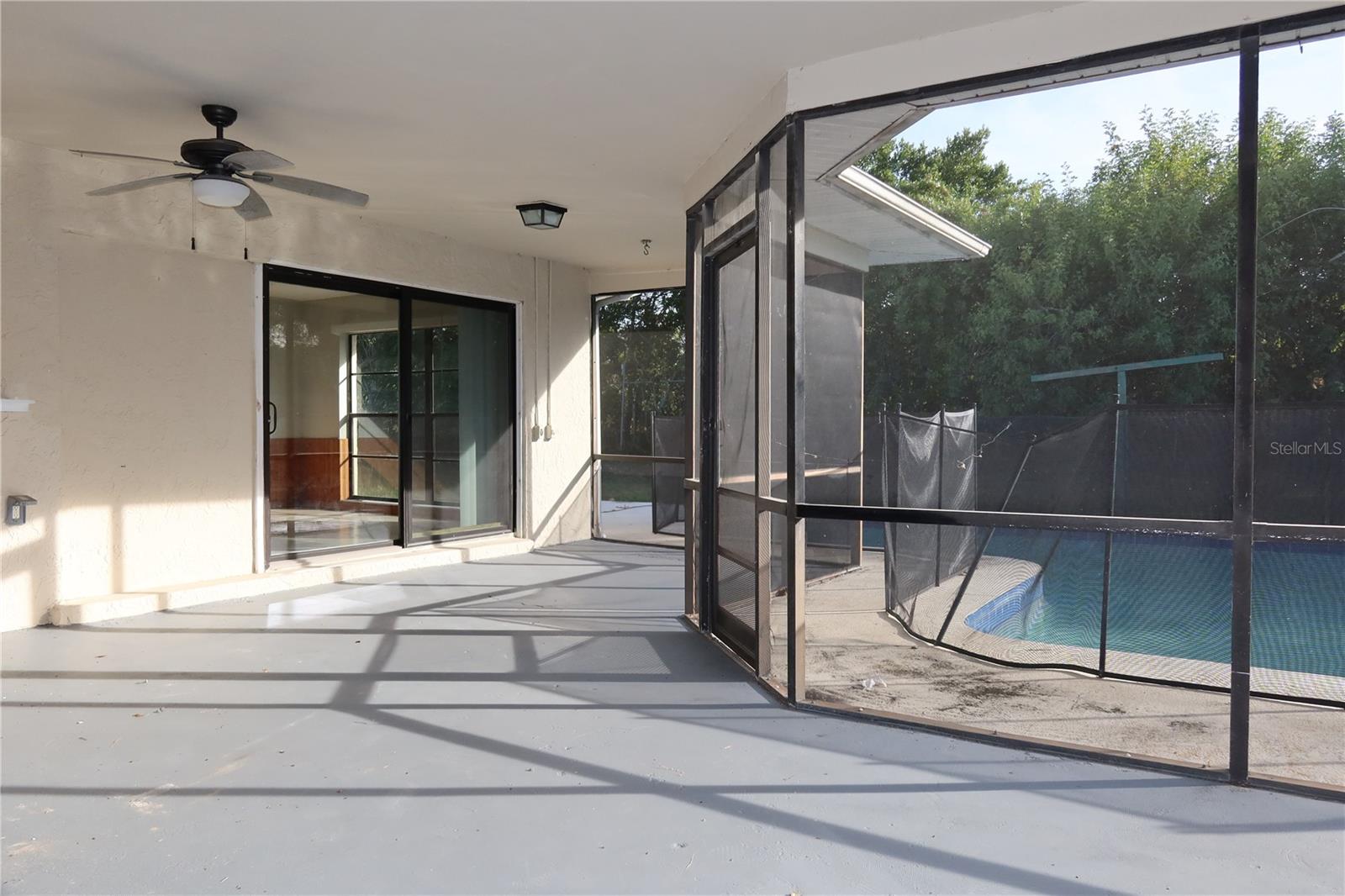 ALOHA GARDENS - Residential