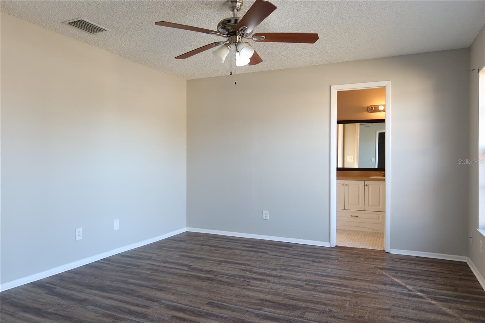 ALOHA GARDENS - Residential