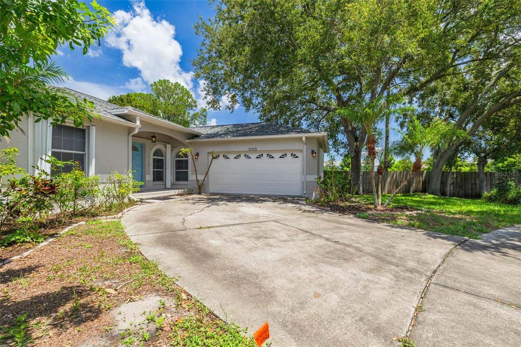 Photo of 2102 Bradford Street, Clearwater, FL 33760 (MLS # TB8538213)