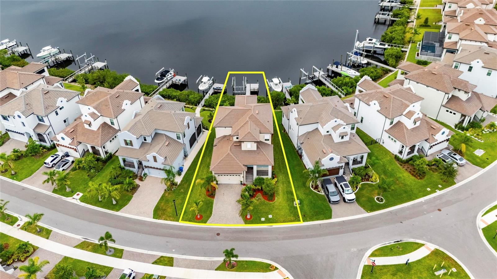 1074 SEAGRAPE DRIVE