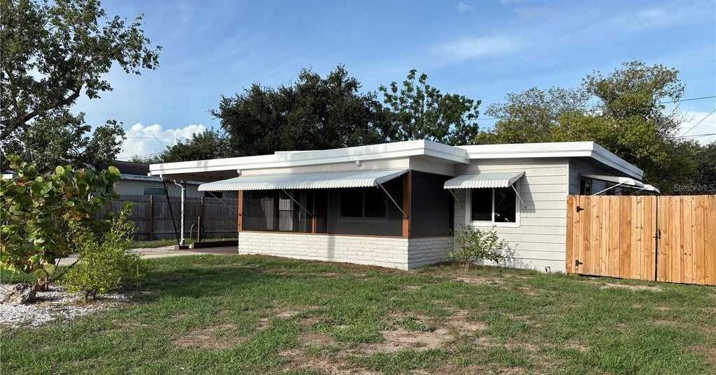 Photo of 5165 104th Way N, St Petersburg, FL 33708 (MLS # OM725337)