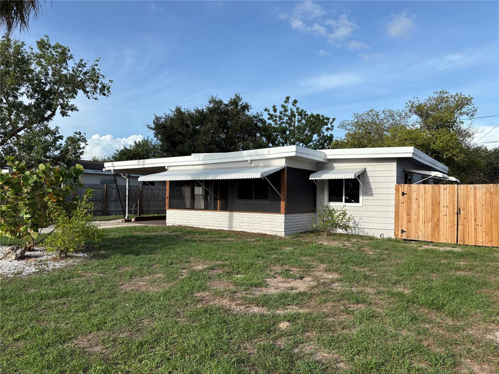 5165 104TH WAY N