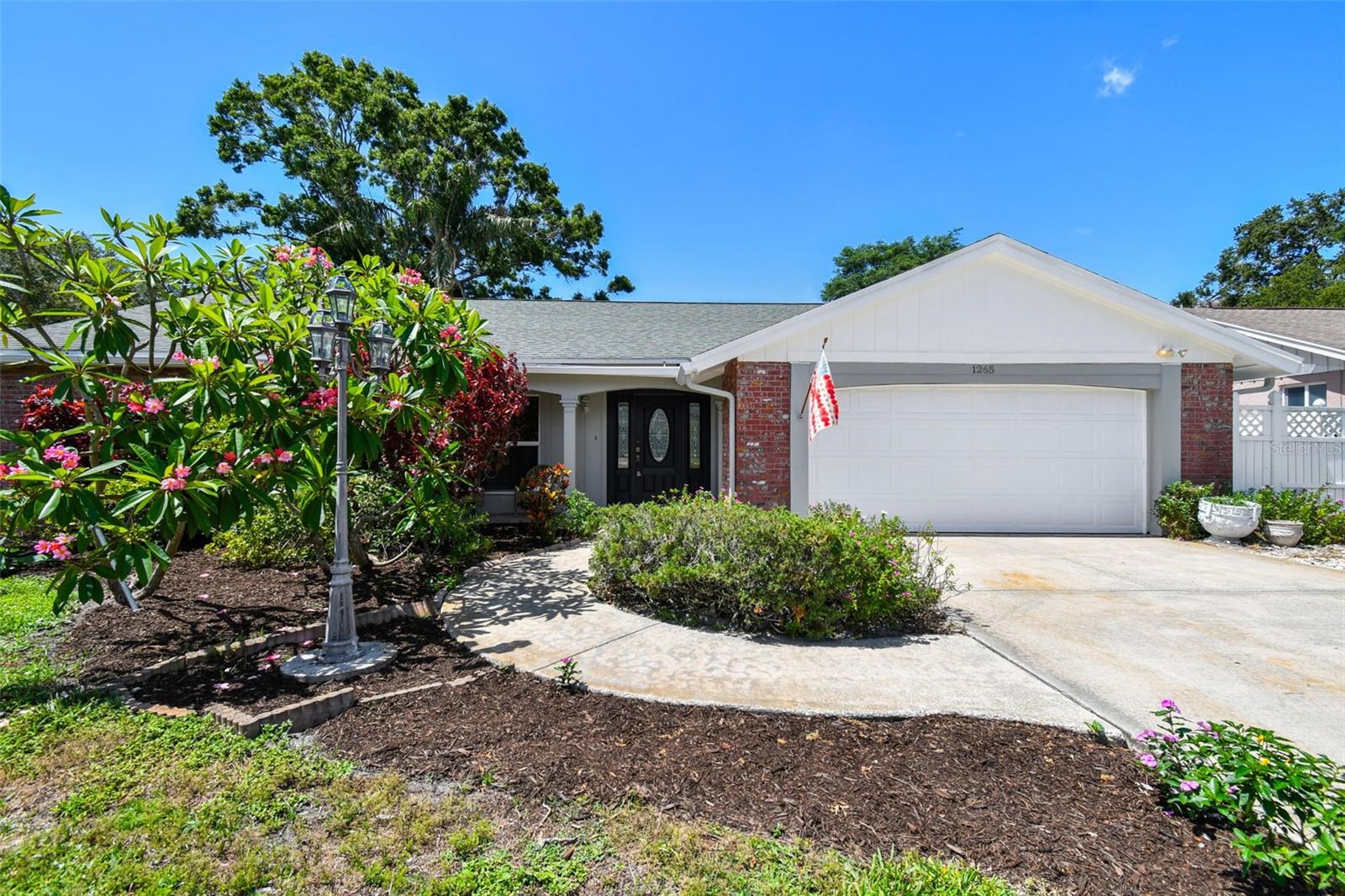 1265 ROYAL OAK DRIVE
