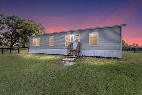Tiny photo for 4520 NW 95th Avenue Road, Ocala, FL 34482 (MLS # OM688359)