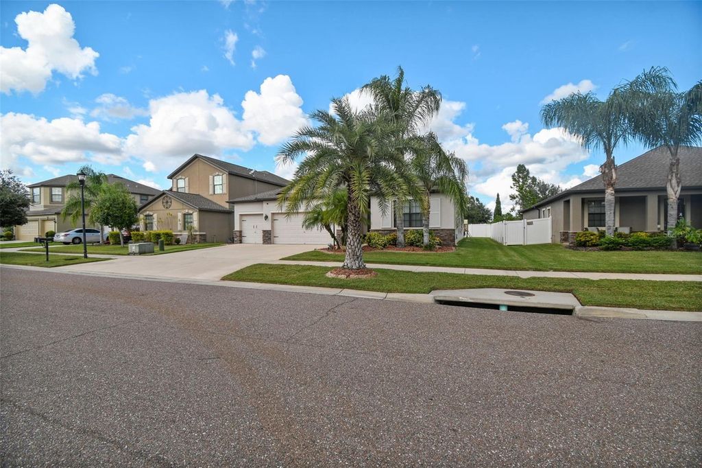 Photo of 13807 Felix Will Road, Riverview, FL 33579 (MLS # TB8433329)