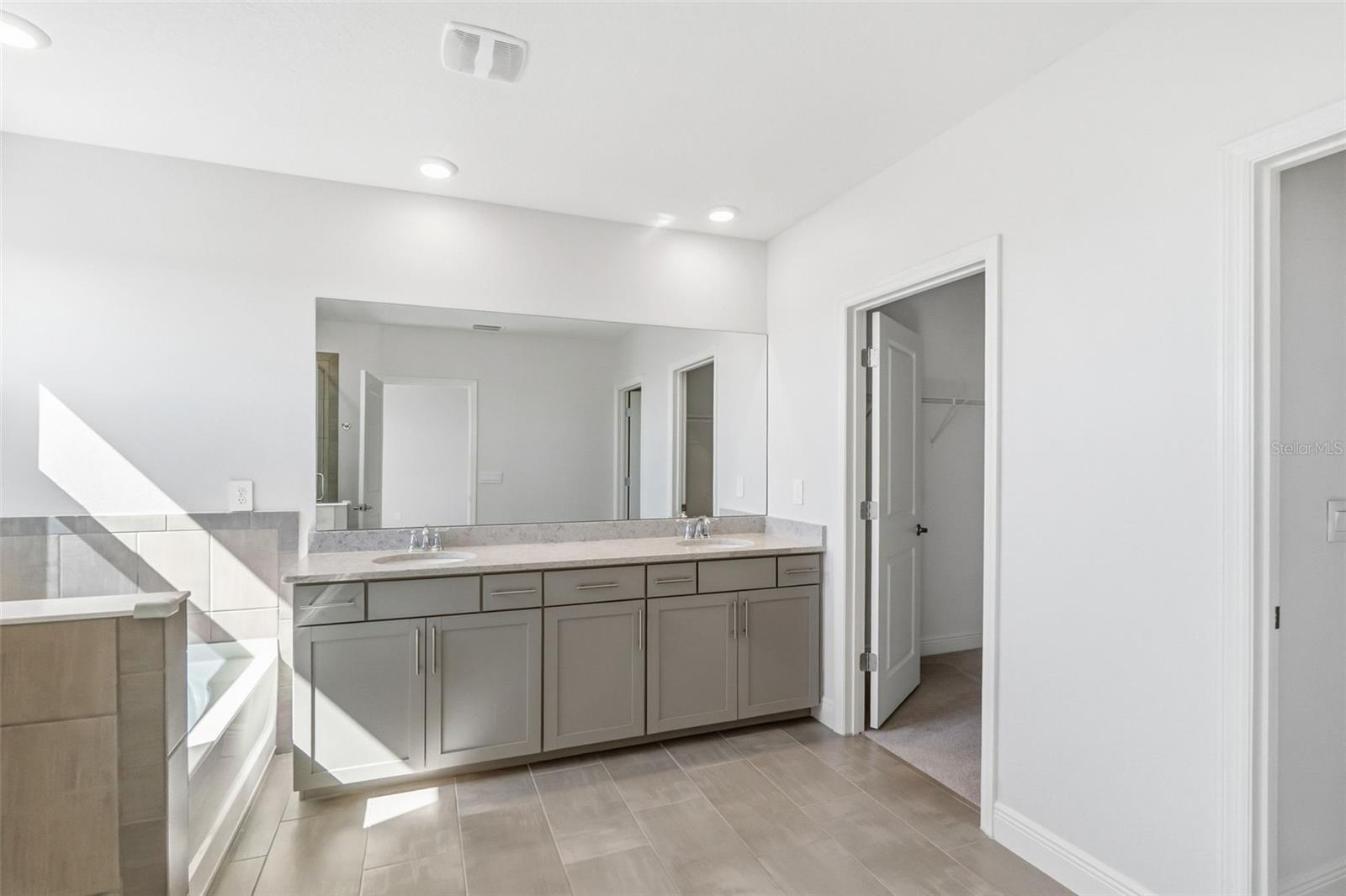 STAR FARMS PH I-IV - Residential