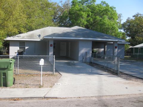 321 11TH AVENUE E BRADENTON FL 34208