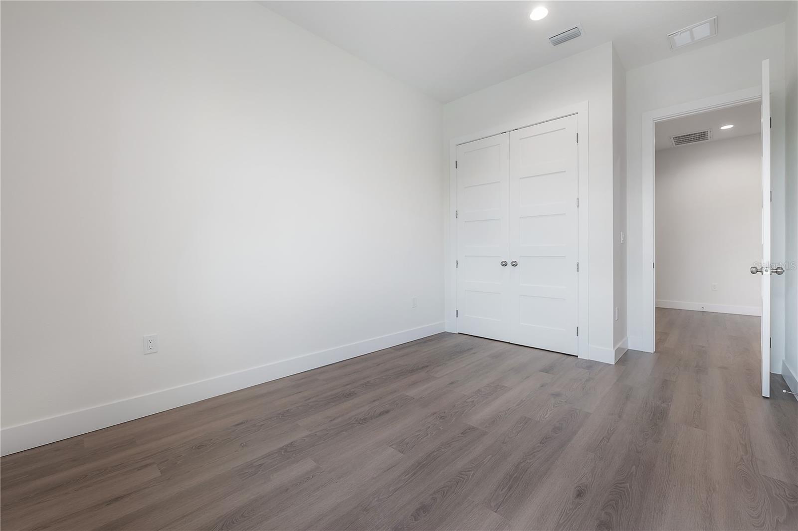 SEMINOLE LANDINGS TOWNHOMES - Residential