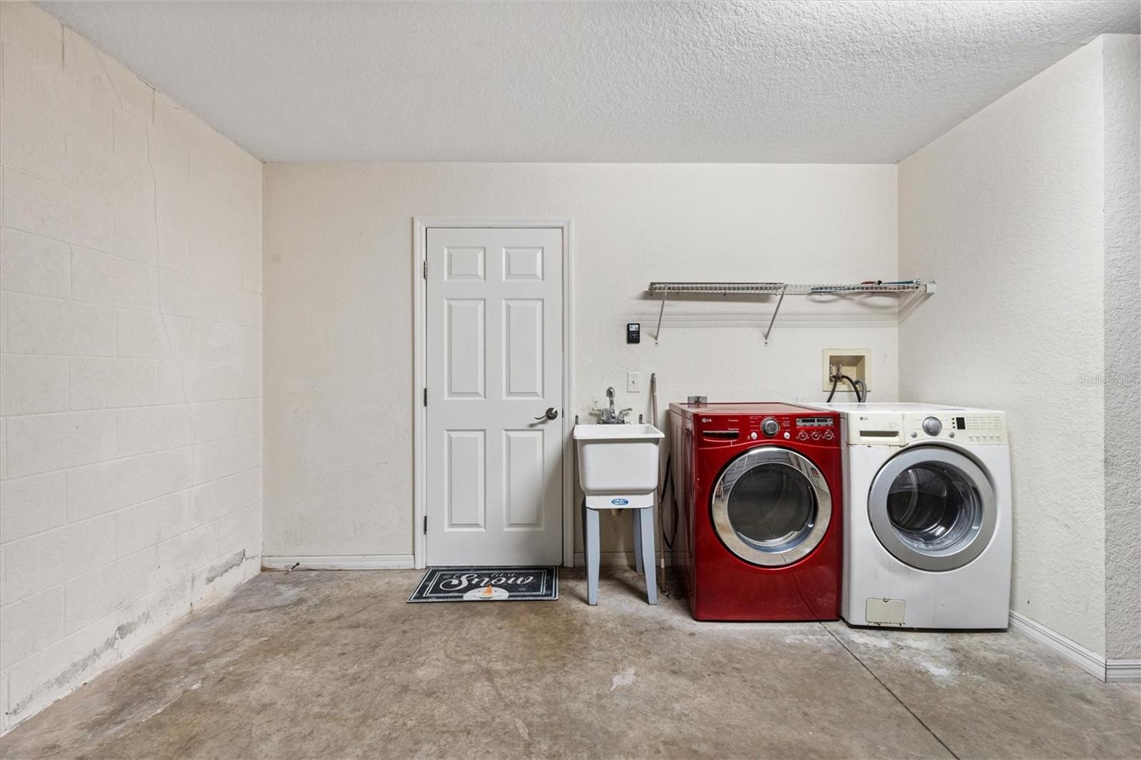 VILLAGES OF PARKWOOD - Residential