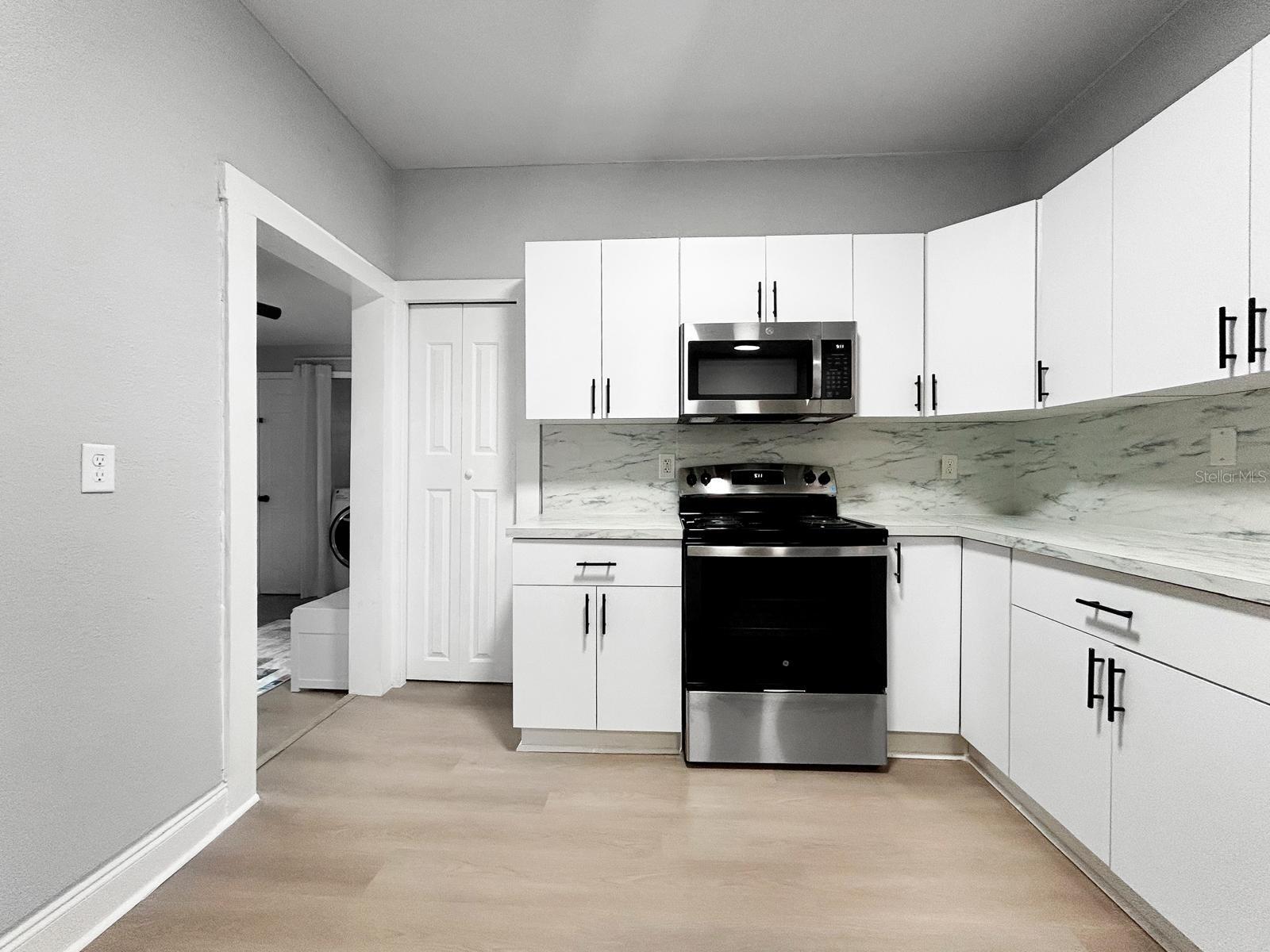 KENILWORTH SUB - Residential