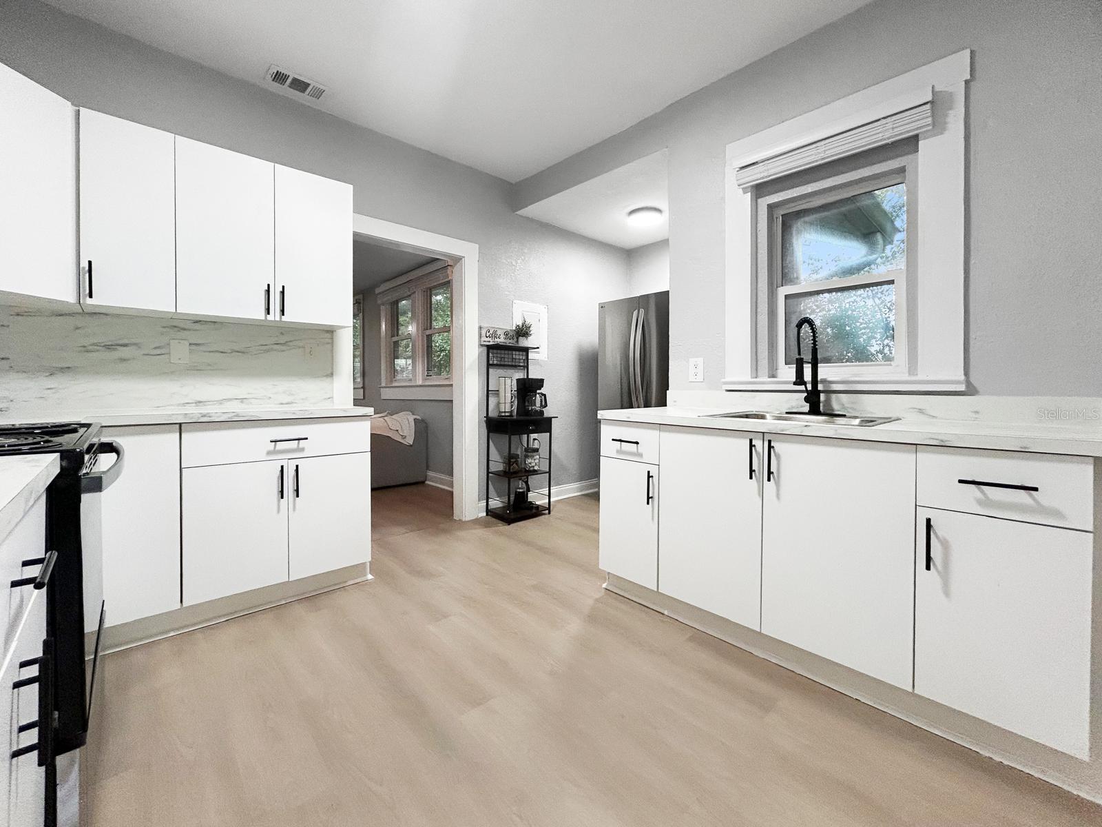 KENILWORTH SUB - Residential