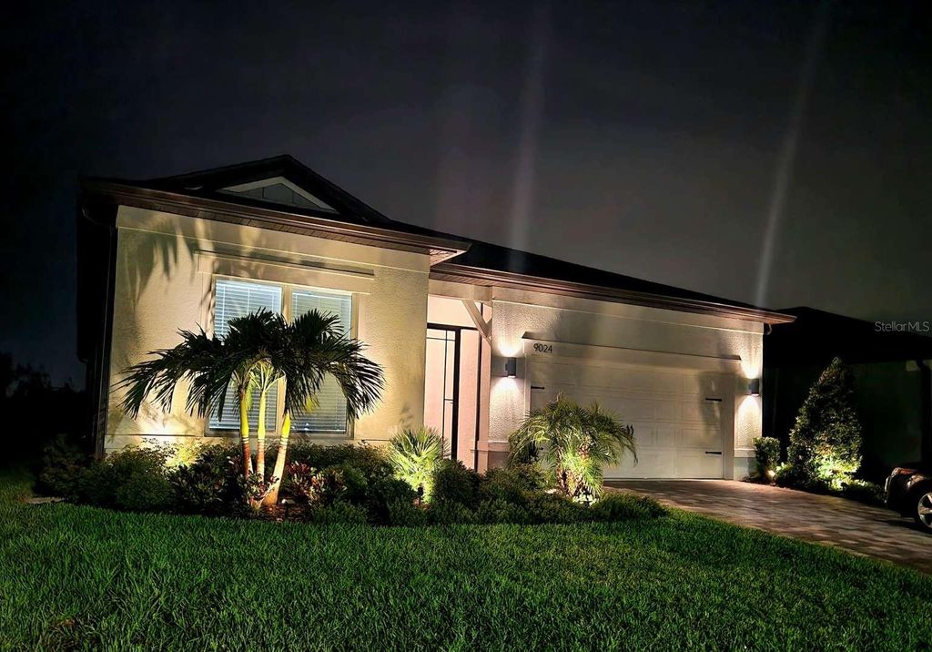 Photo of 9024 Barrier Coast Trail, Parrish, FL 34219 (MLS # TB8481834)