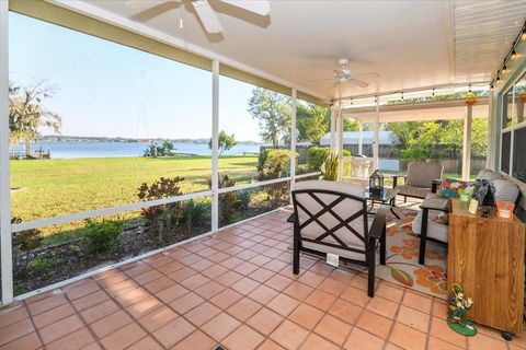 A home in WINTER HAVEN