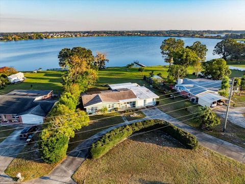 A home in WINTER HAVEN