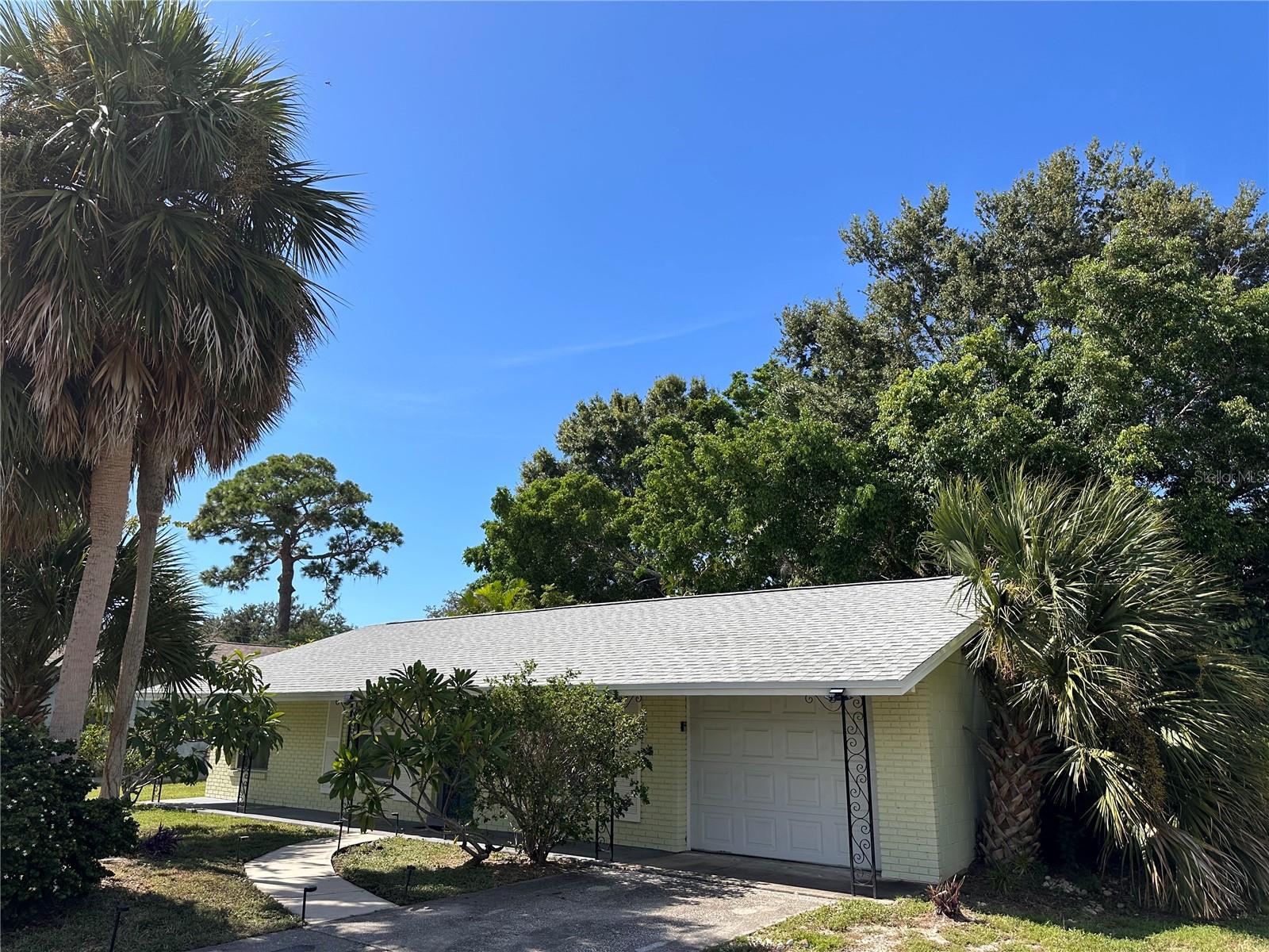 1424 CASTLEWORKS LANE