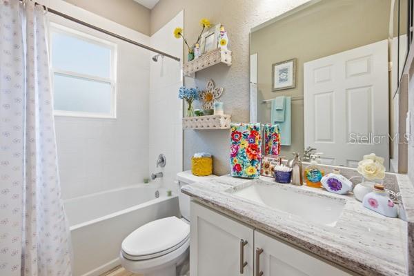 KINGSLAND COUNTRY ESTATES WHISPERING PINES - Residential