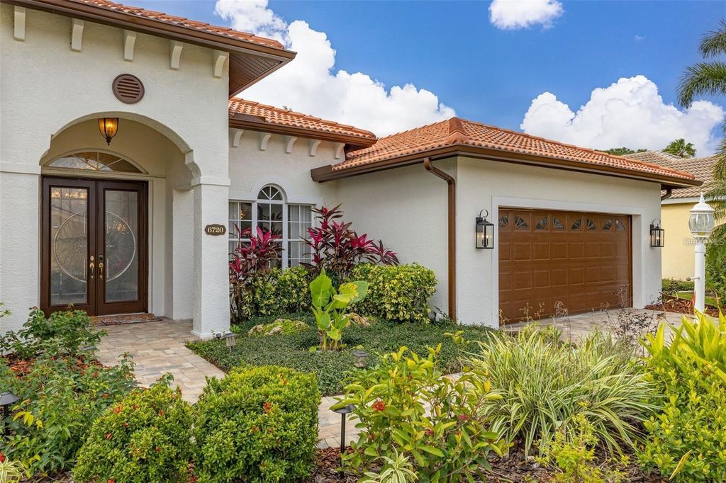 Photo of 6720 The Masters Avenue, Lakewood Ranch, FL 34202 (MLS # O6376662)
