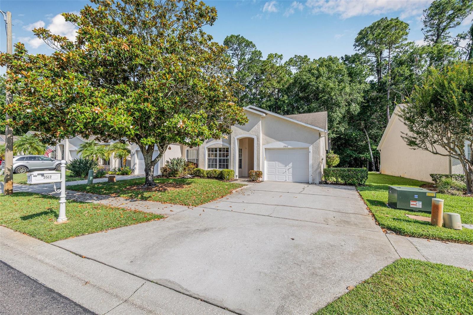 3512 TEALWOOD CIRCLE