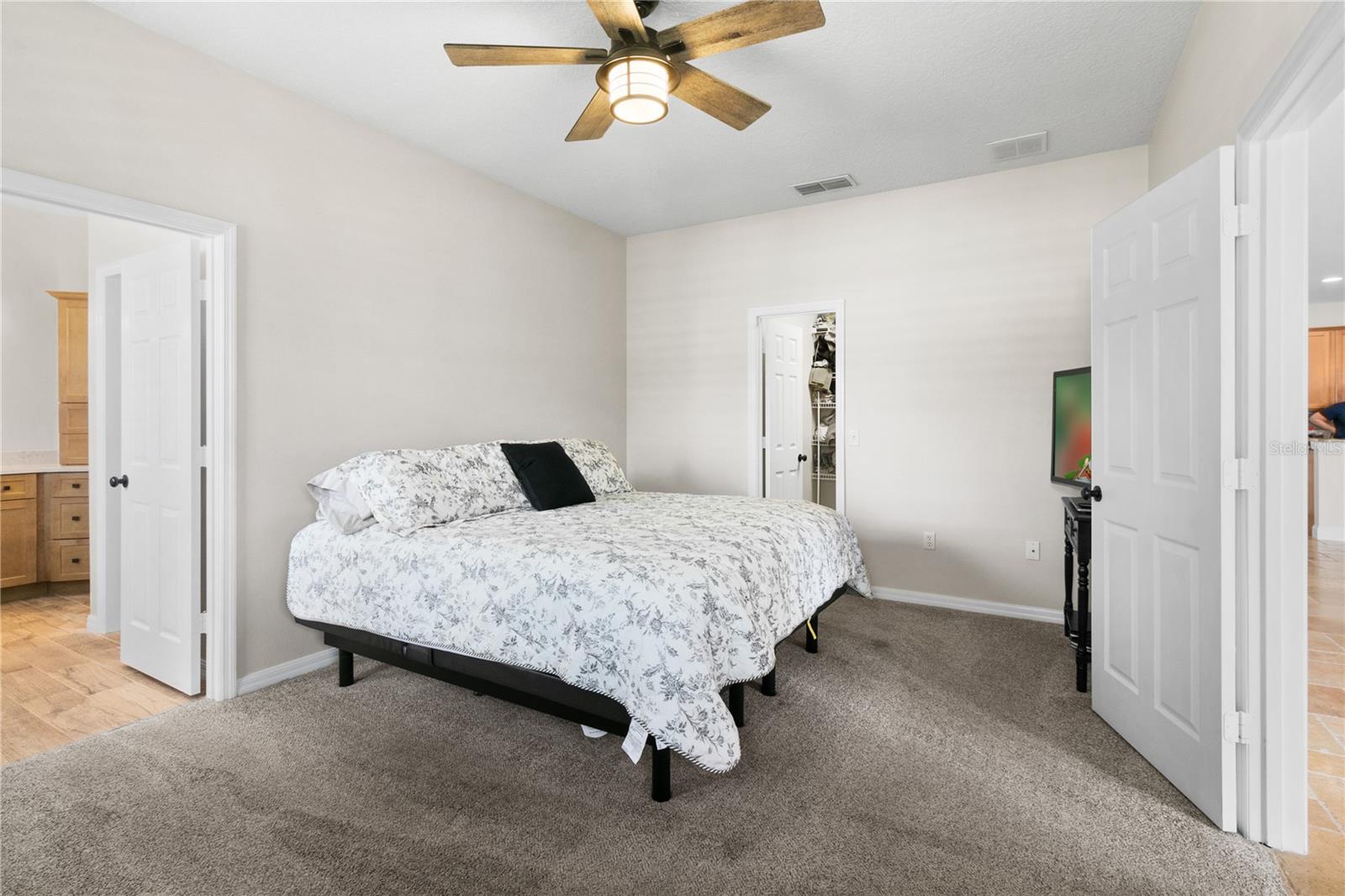 VENETIAN BAY - Residential