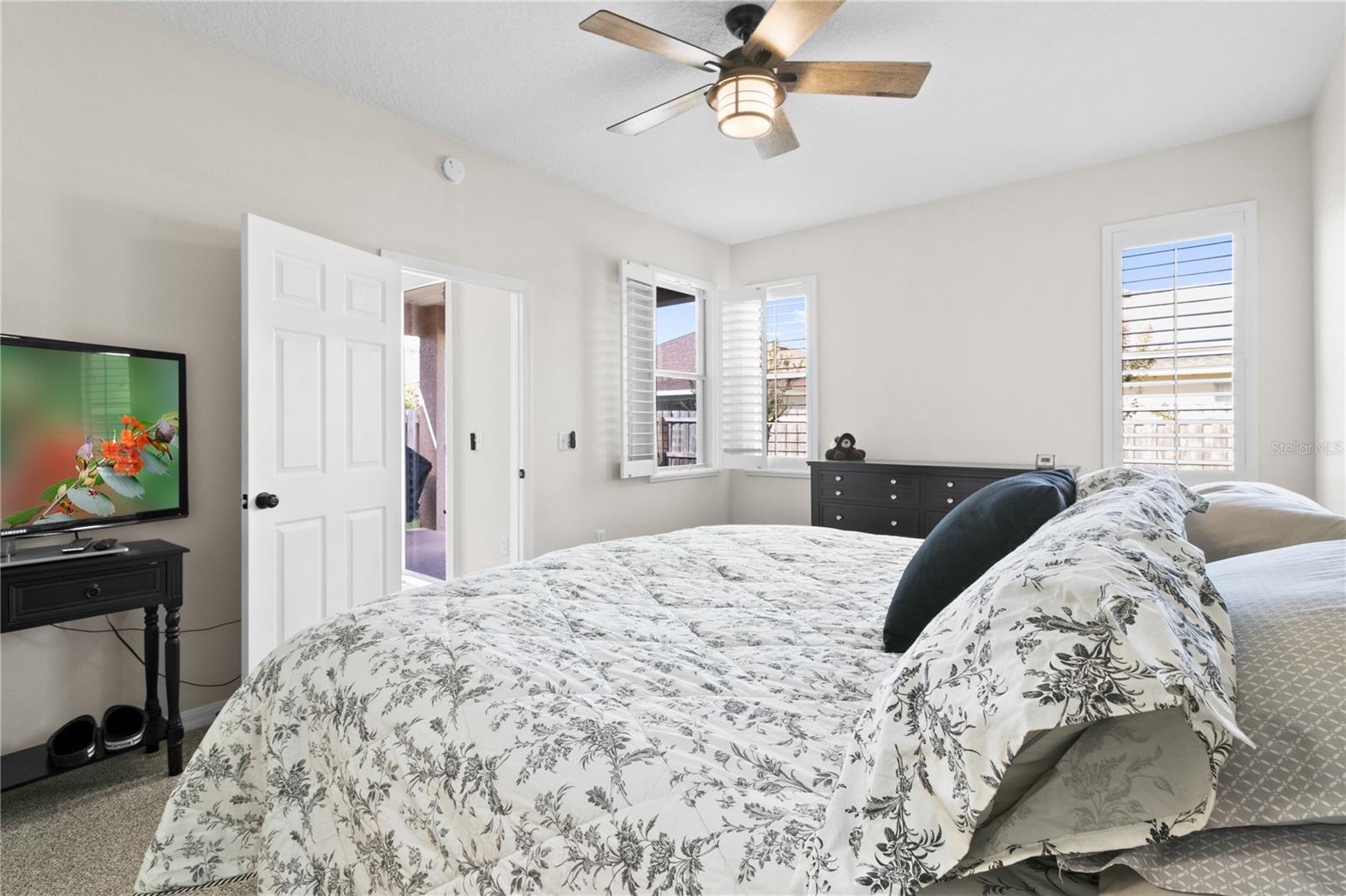 VENETIAN BAY - Residential