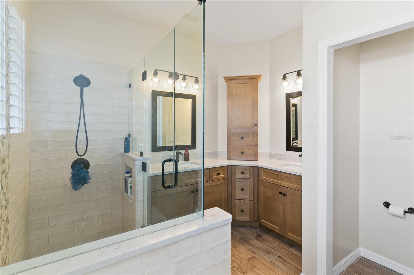 VENETIAN BAY - Residential