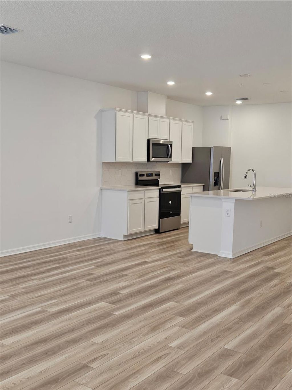 Photo of 11483 Harboview St, Orlando, FL 32832 (MLS # O6392642)