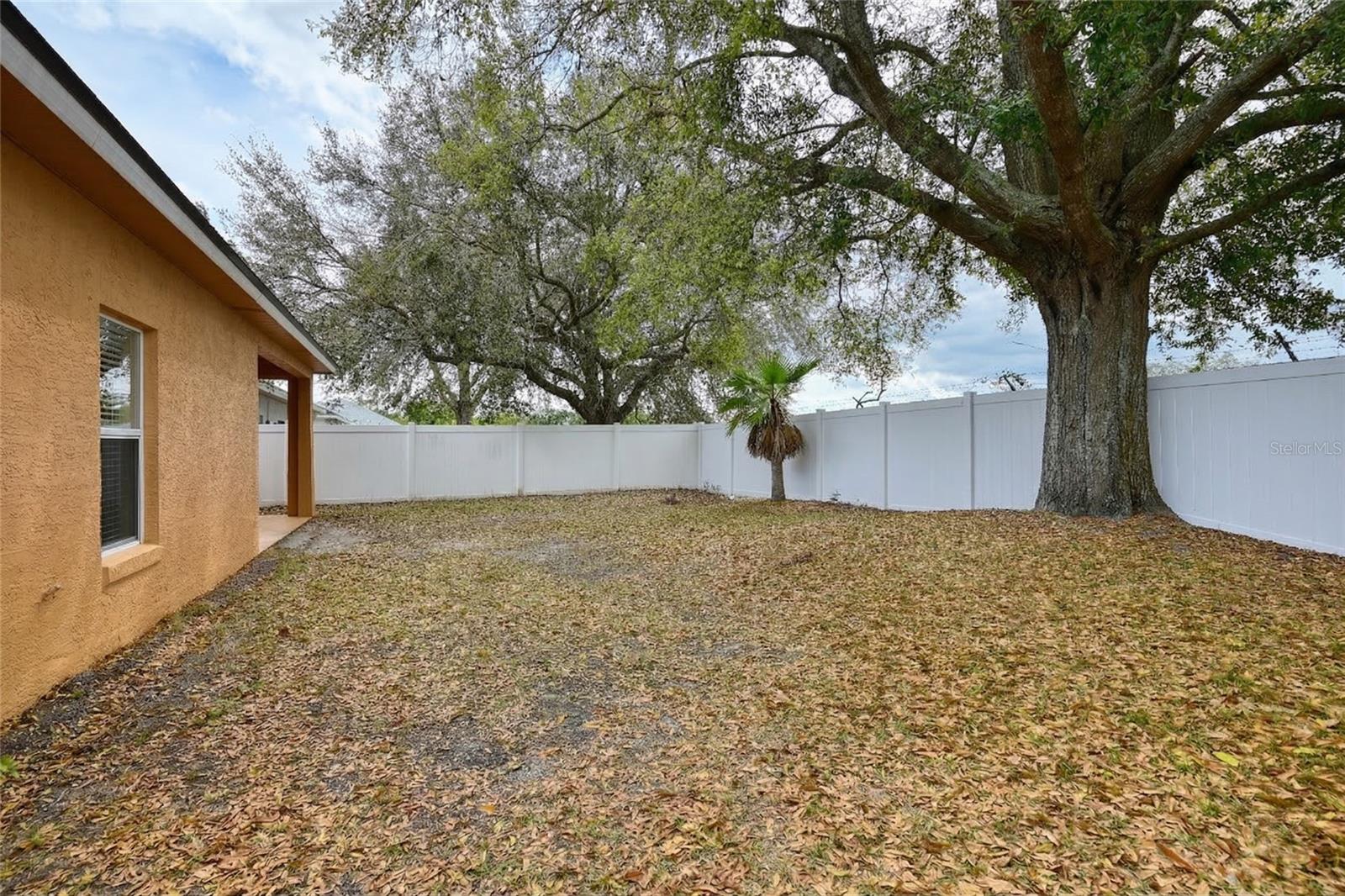 FAIRWAYS LAKE ESTS PH 1 - Residential