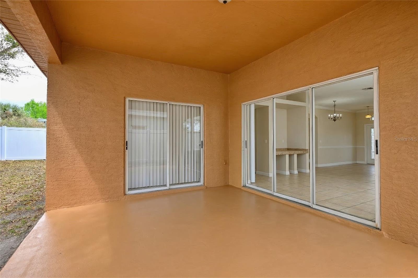 FAIRWAYS LAKE ESTS PH 1 - Residential