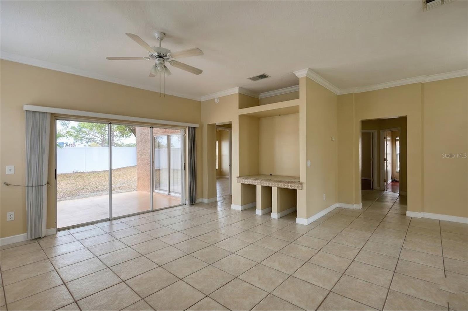 FAIRWAYS LAKE ESTS PH 1 - Residential