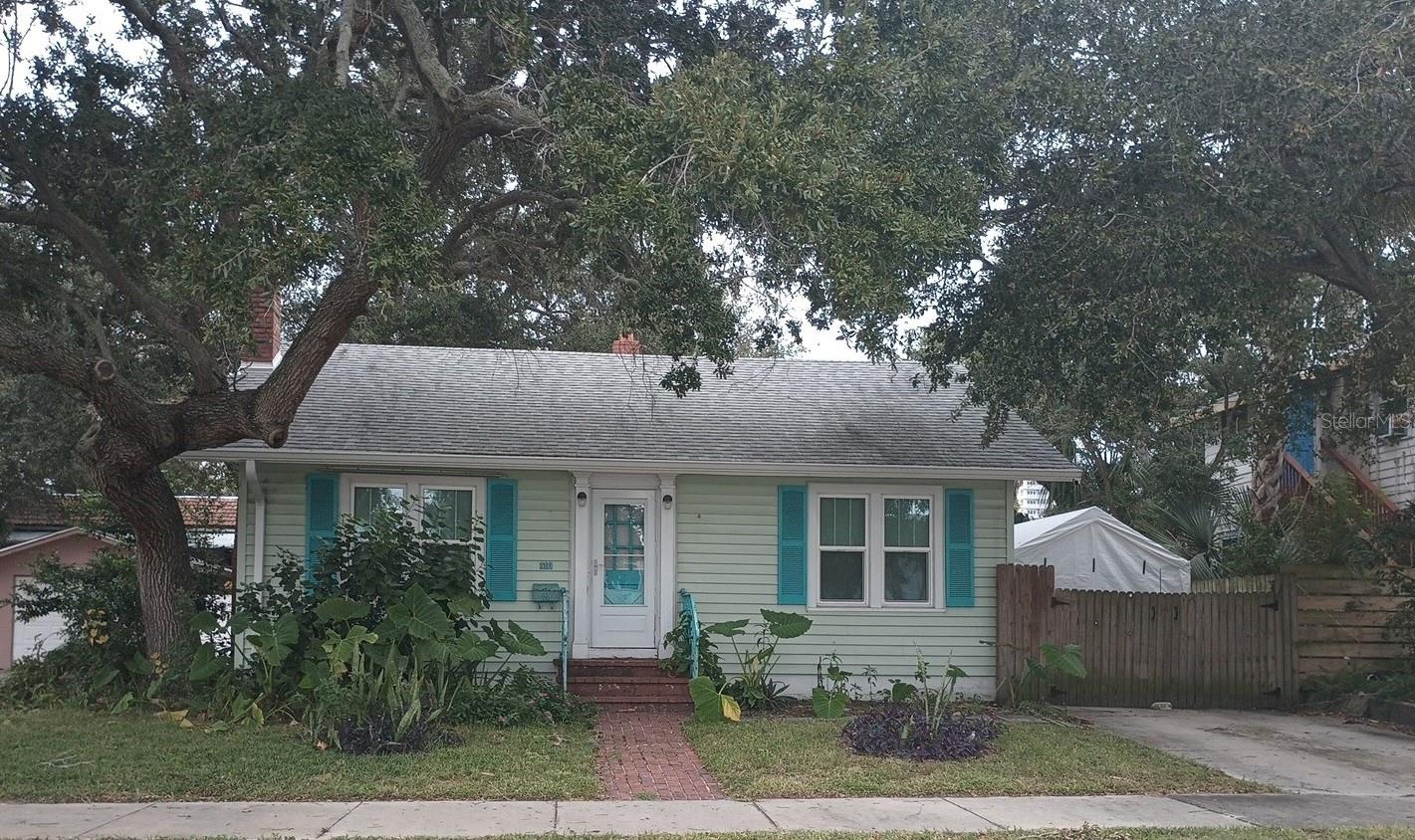 6 months ok. Walking distance to the beach. This cozy, elegantly furnished (or unfunished) 2 bedroom bungalow is ready to move in. Just bring your toothbrush. Stainless steel appliances with gas stove. Breakfast bar & dining nook. Bonus room has pull-out bed. Internet included in rent. 1 year lease also available. small dog considered with fee.