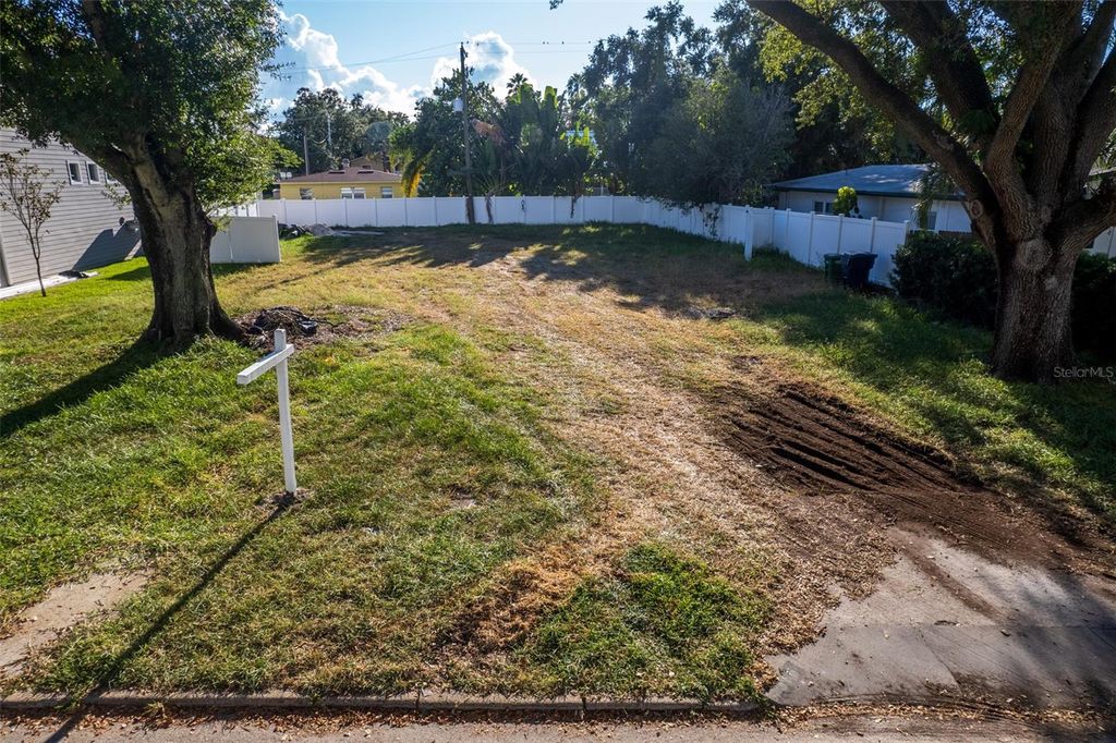 Photo of 516 Severn Avenue, Tampa, FL 33606 (MLS # TB8434167)