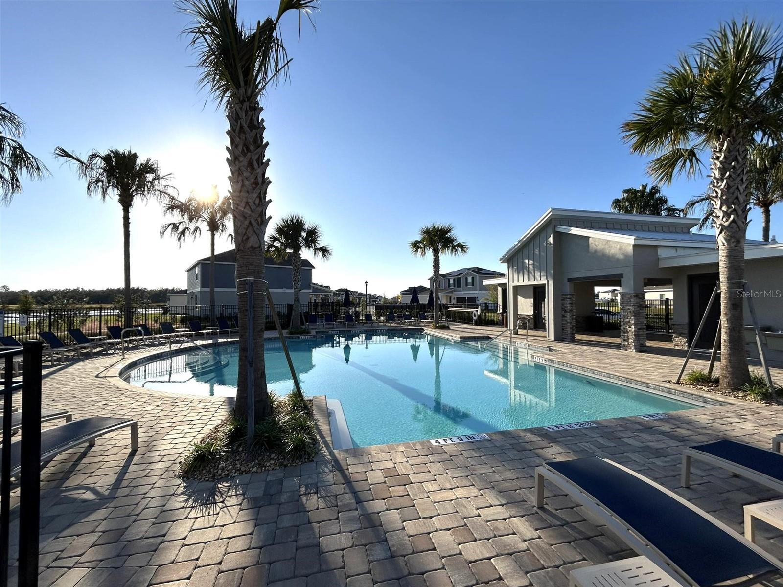 KNIGHTSBRIDGE PH 1 - Residential Lease