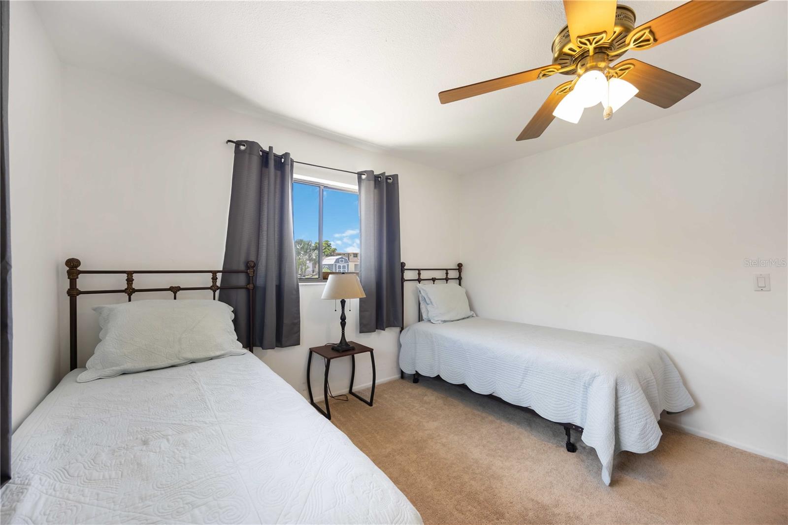 LANDINGS ON LEMON BAY - Residential