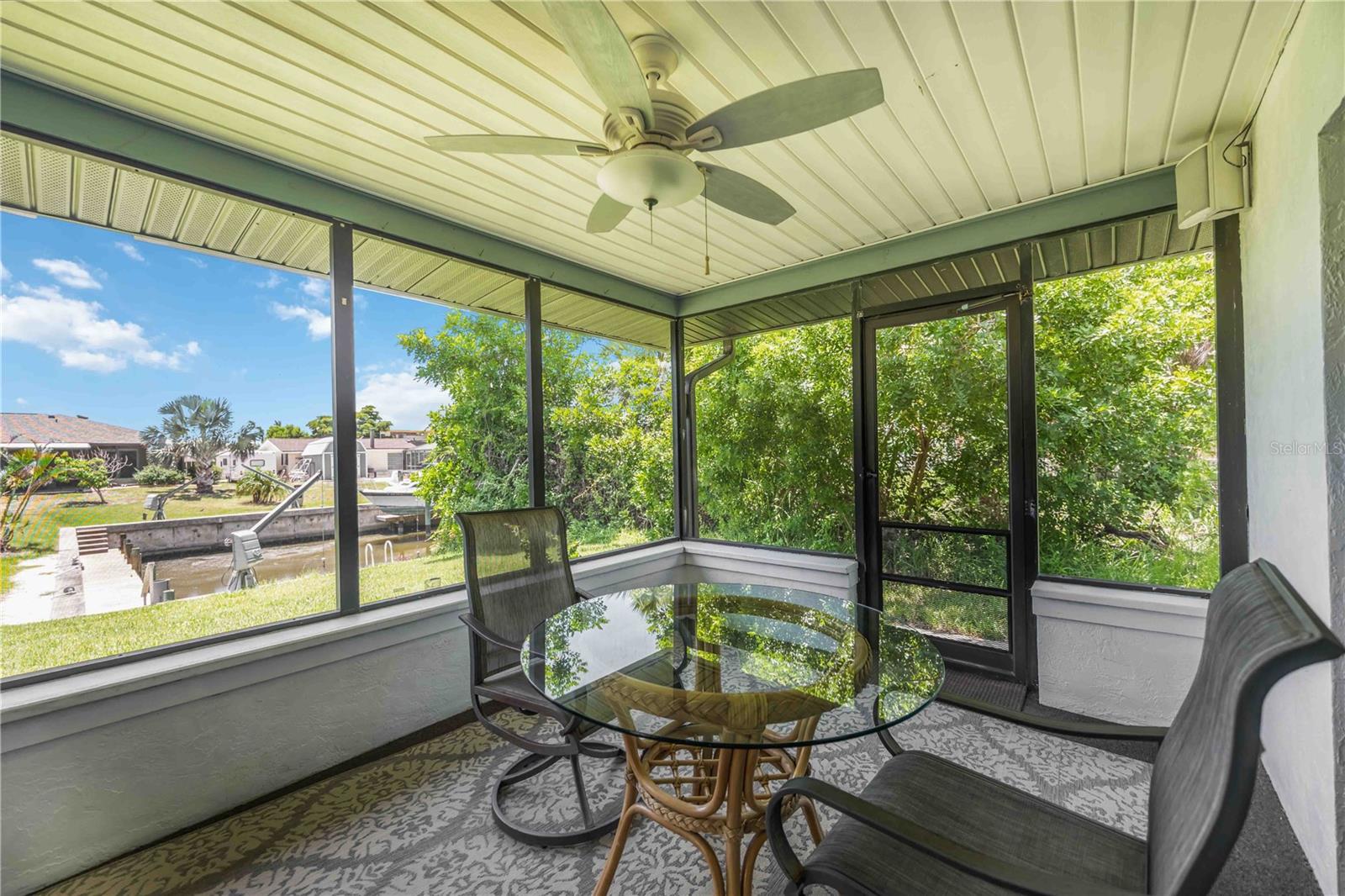 LANDINGS ON LEMON BAY - Residential