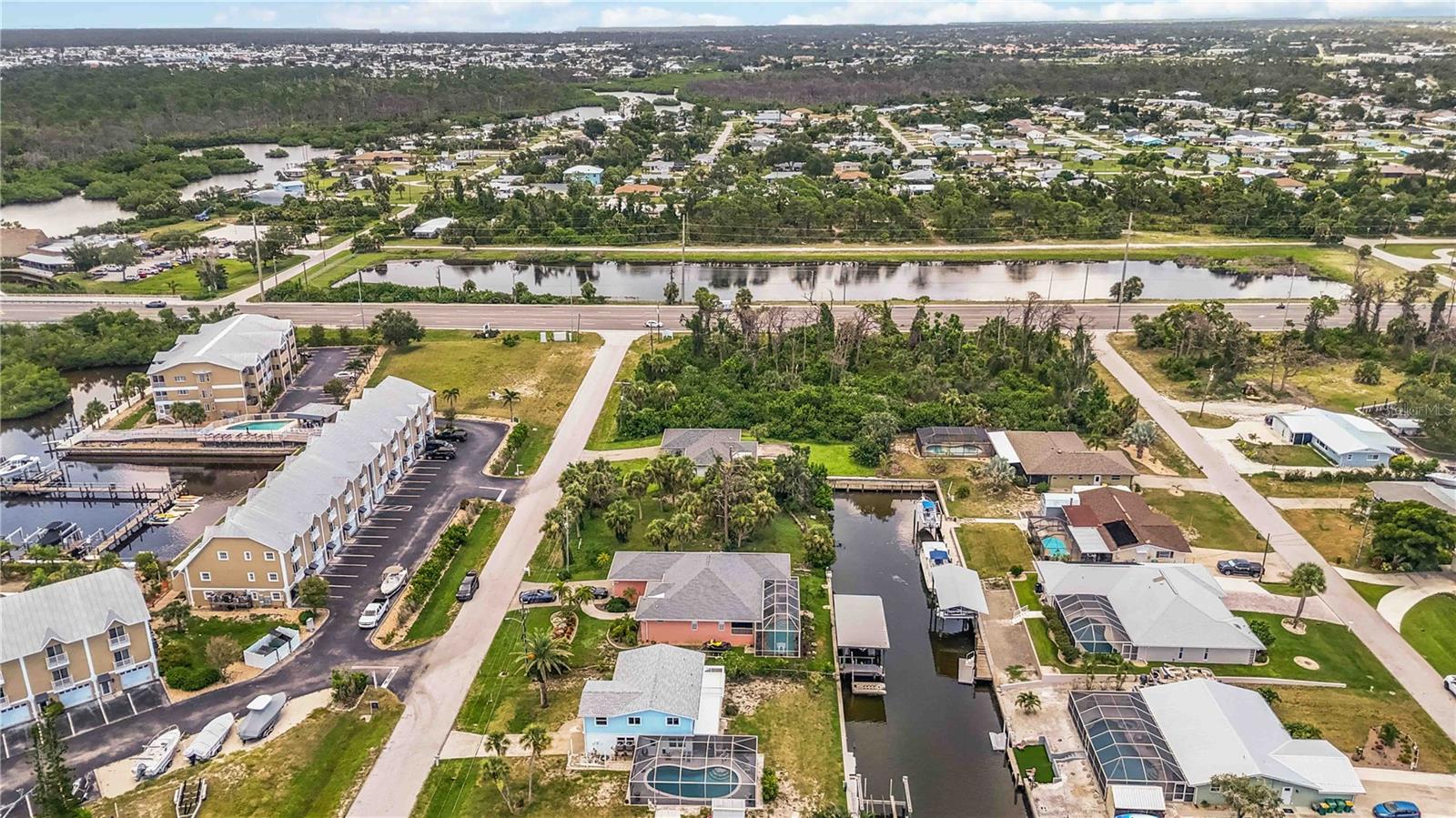 LANDINGS ON LEMON BAY - Residential